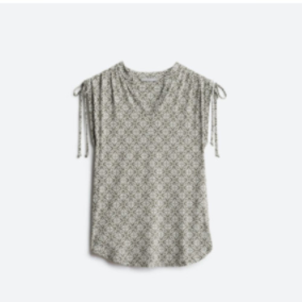 Maviyan Ruched Tie Sleeve Knit Top